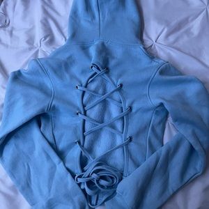 Cropped Blue Hoodie - Pretty Little Thing